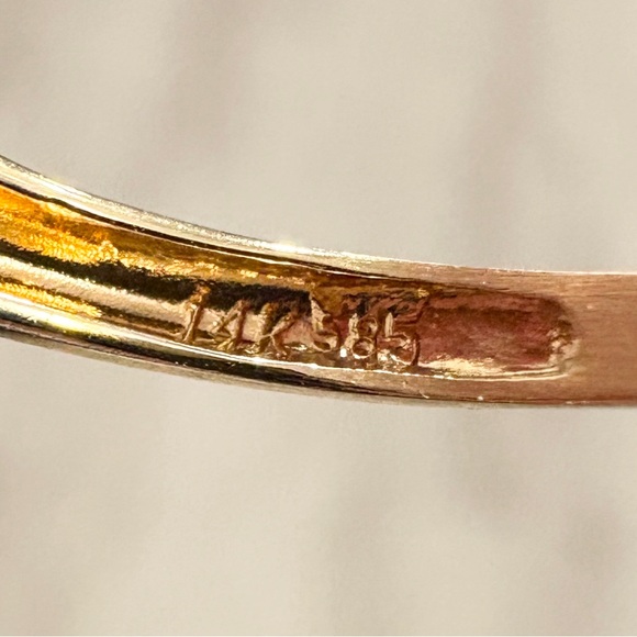 Vintage 14K Garnet Ring, Pyrope Rhodolite Three Stone, Deep Fire Red, Size 6.75 - Picture 12 of 17